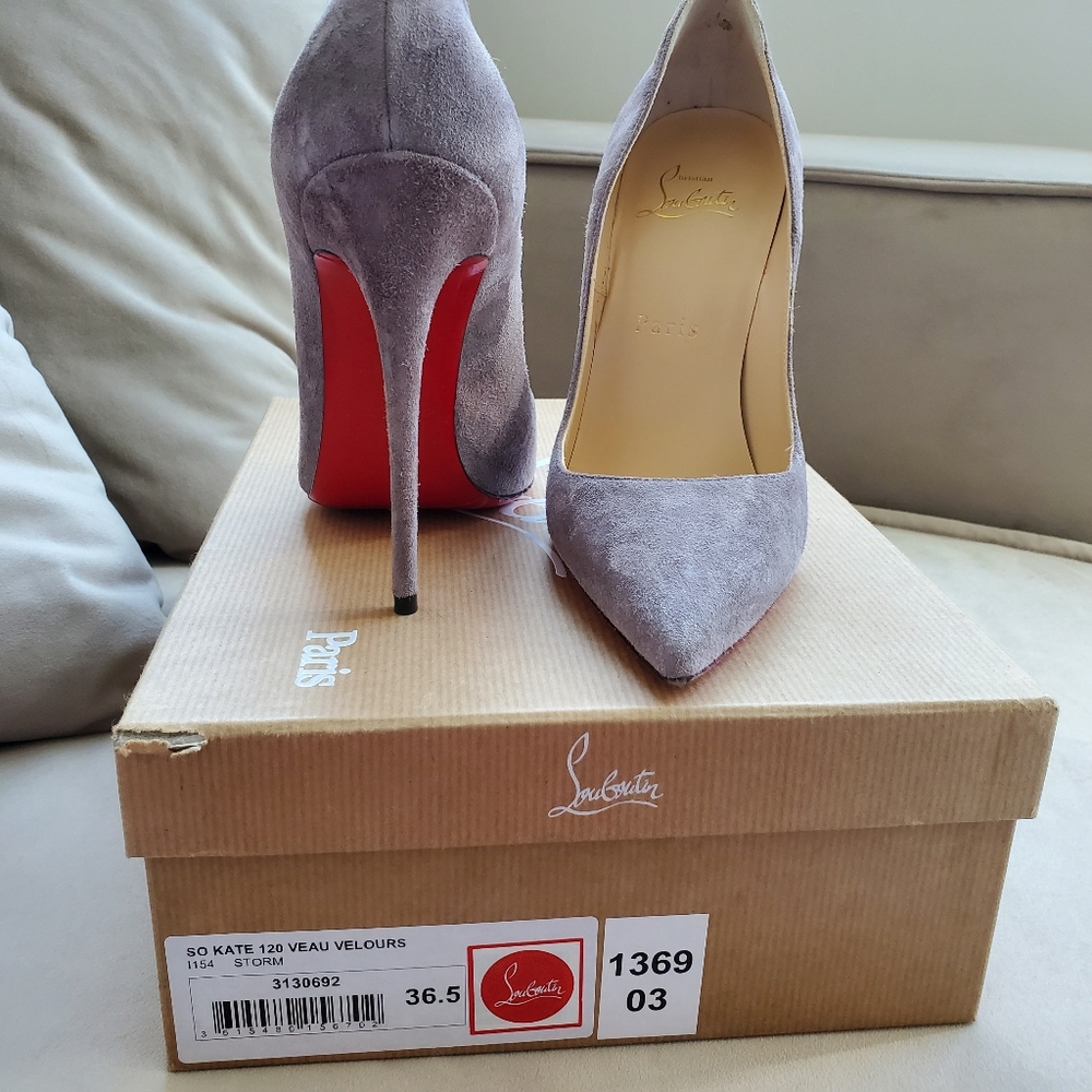Christian Louboutin So Kate